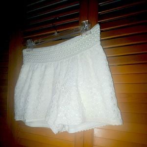 Lace Shorts With Elastic Waist Size M